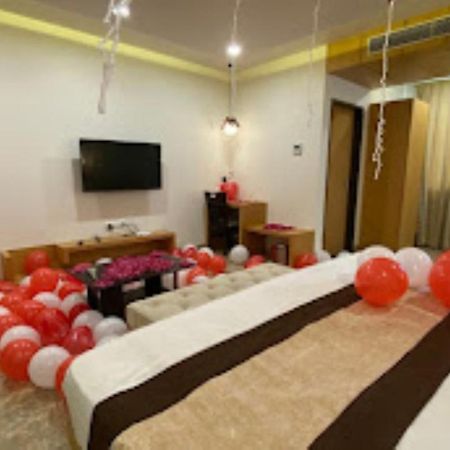 Hotel Aditya Residency Bhopál Kültér fotó